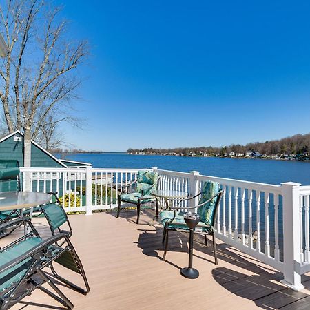 Waterfront Wolcott Vacation Rental With Deck And Views מראה חיצוני תמונה