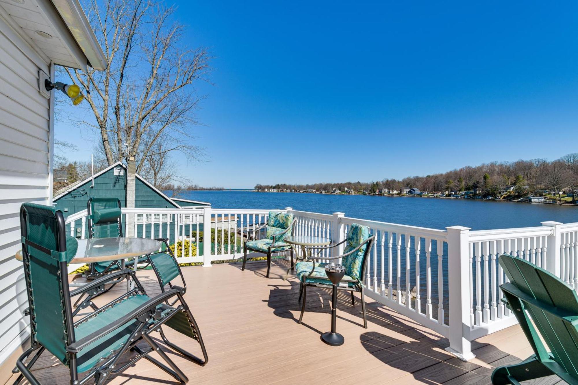 Waterfront Wolcott Vacation Rental With Deck And Views מראה חיצוני תמונה